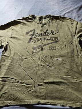 Fender Stratocaster Olive Graphic Short Sleeve Tee Size XXL